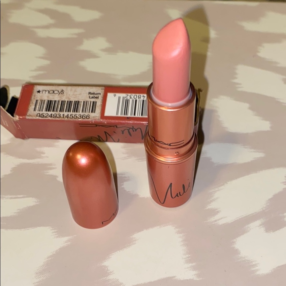 MAC LIPSTICKS. Beautiful collection.
